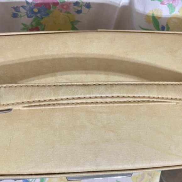 Samsonite Vintage Train Case 1960s Butter Yellow Silhouette Elevated Picnic - Picture 3 of 16